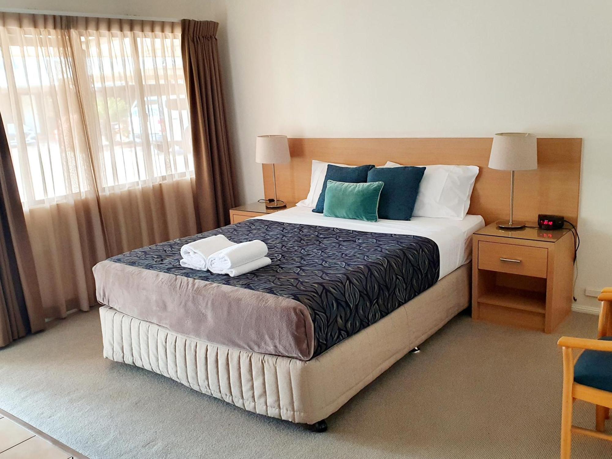 Rockhampton Palms Motor Inn Bilik gambar